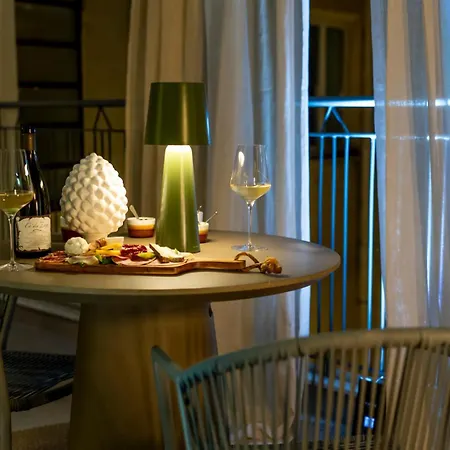 Expanificio לינה וארוחת בוקר 4*